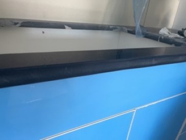 Is it normal for the black quartz countertops have visible marks after cutting machine?