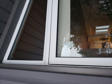 Where can I find a vinyl windows with a specific exterior detail?