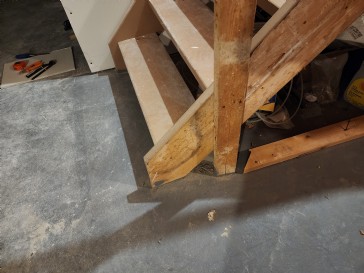 Is this 2x4 bearing any load