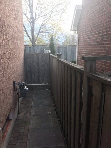 Cost for 55 feet alternate wood fence