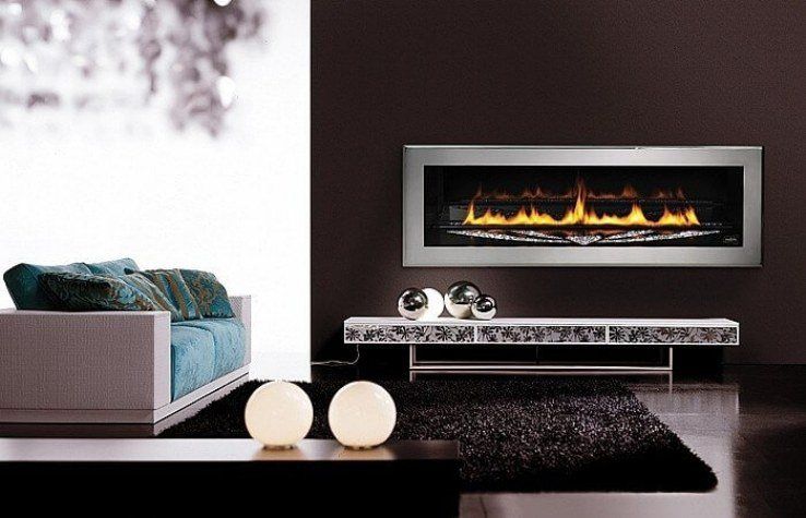 Linear fireplace